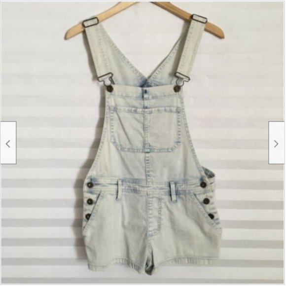 Bullhead Denim Co. Overall Shorts Womens Light Wash Faded Pockets - Picture 1 of 8